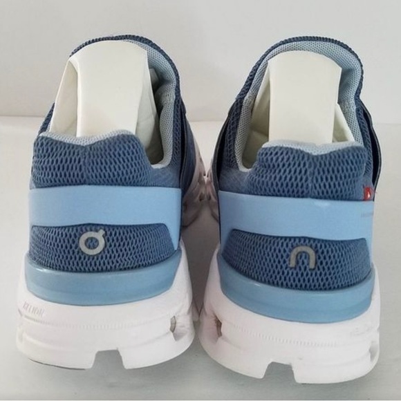 On Cloudswift Running Shoe Blue Lake/Sky, Size 10 - Picture 4 of 9